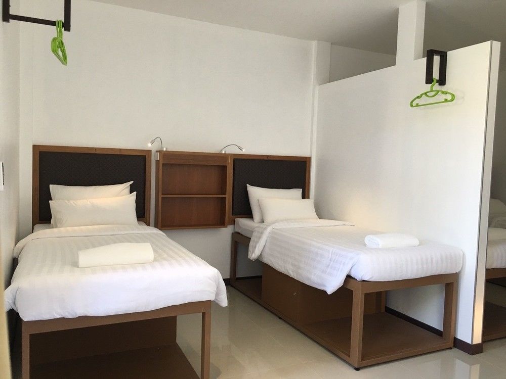 The Lantern Hostel, Chalong ,Phuket Extérieur photo