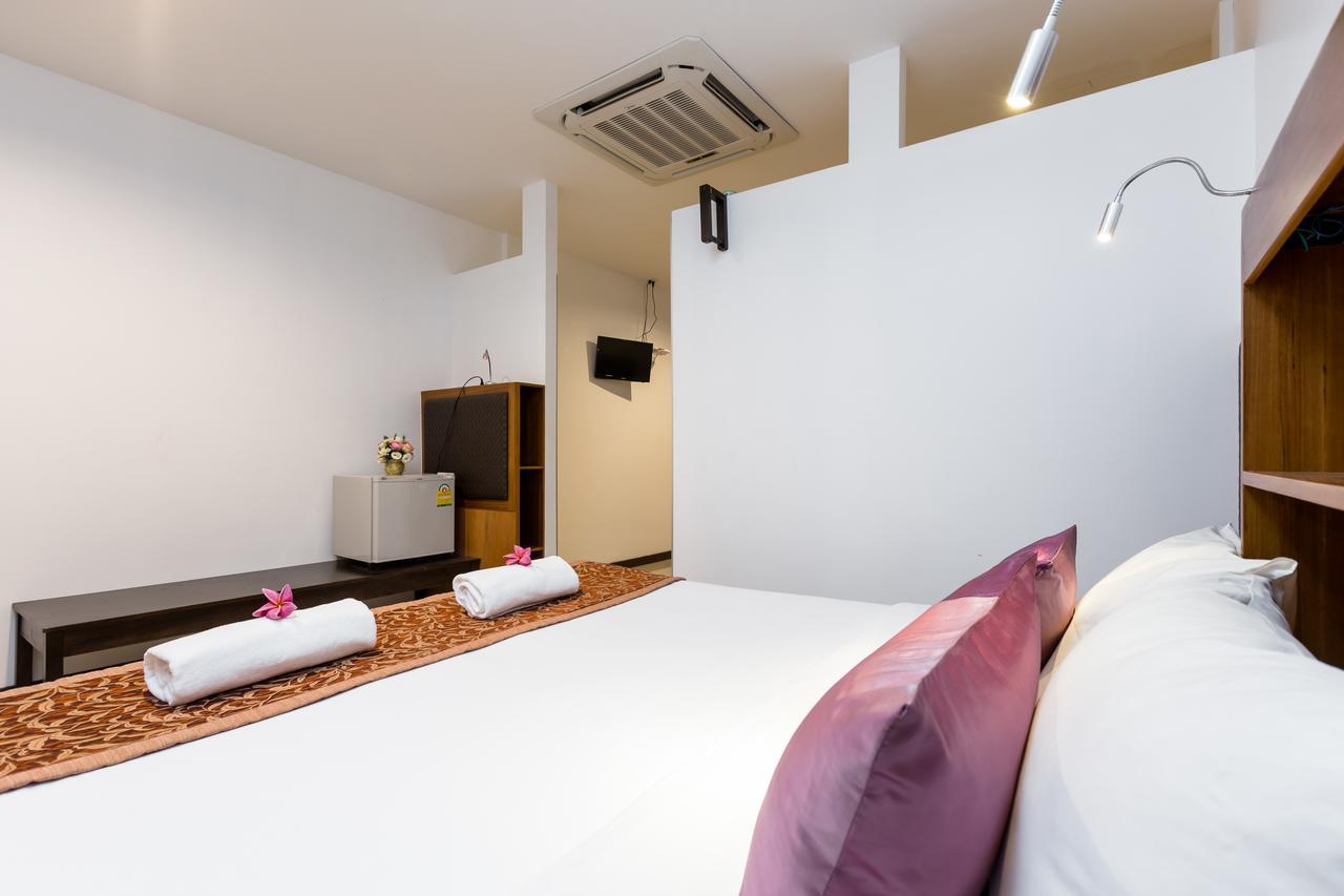 The Lantern Hostel, Chalong ,Phuket Extérieur photo