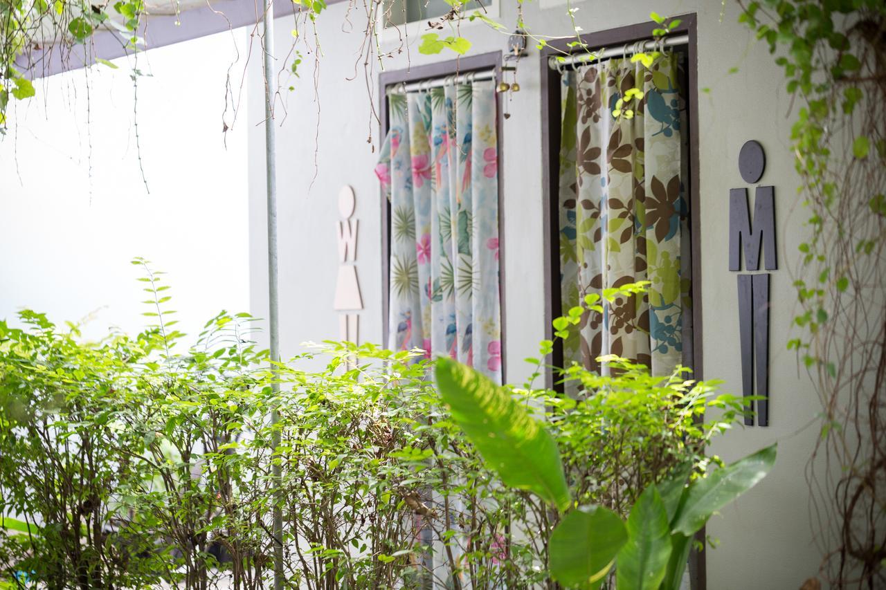 The Lantern Hostel, Chalong ,Phuket Extérieur photo