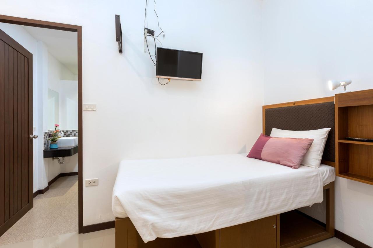 The Lantern Hostel, Chalong ,Phuket Extérieur photo