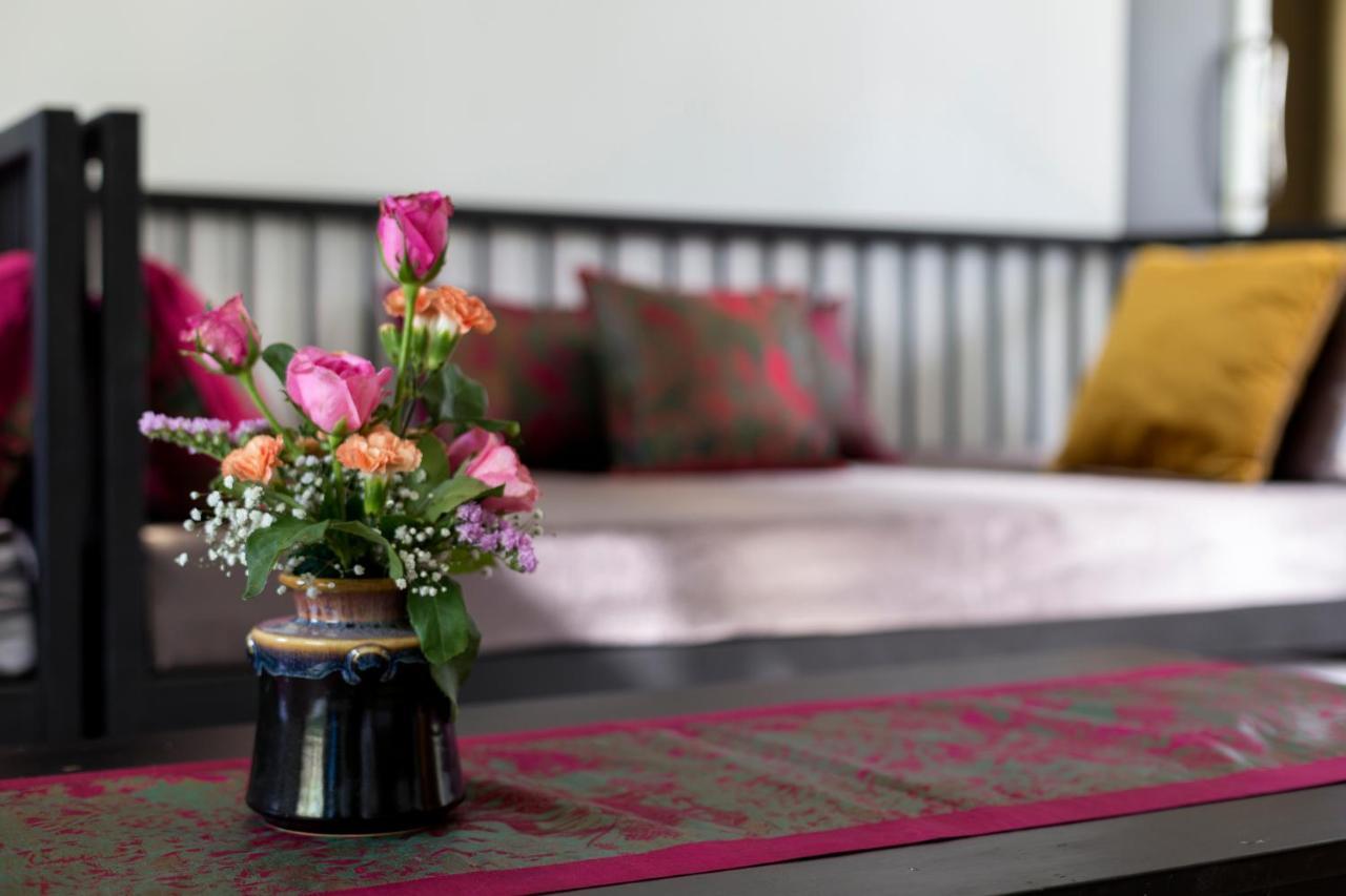 The Lantern Hostel, Chalong ,Phuket Extérieur photo