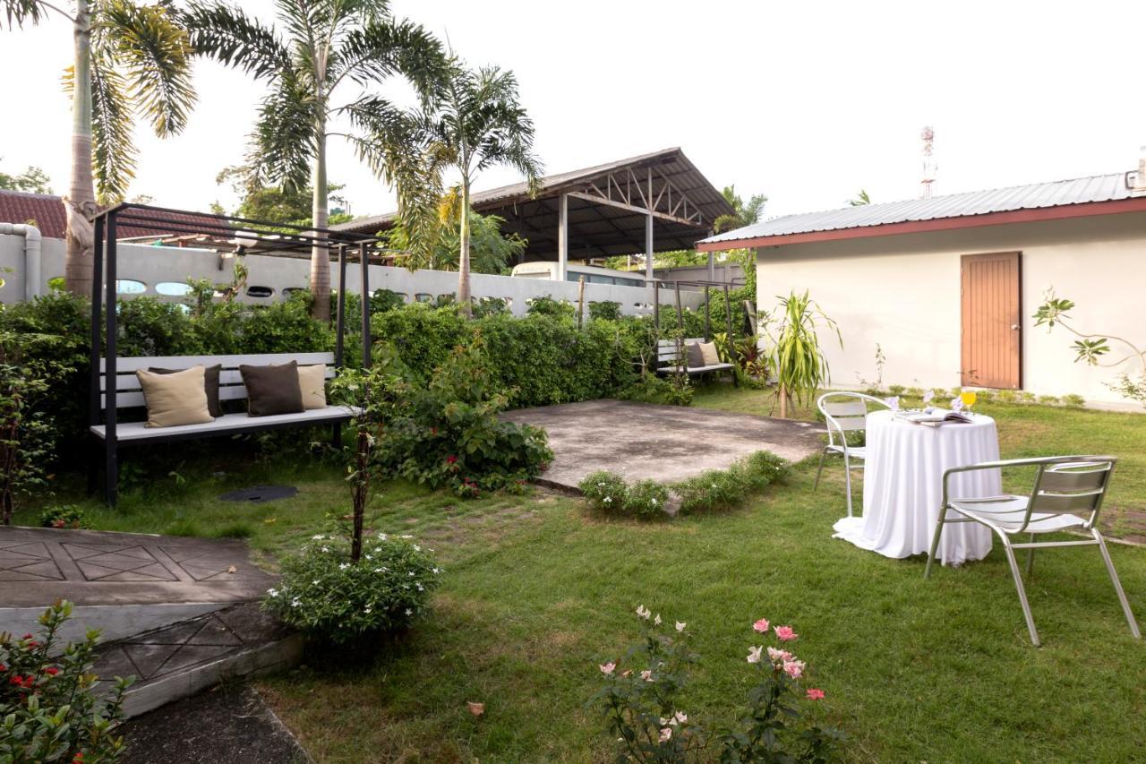 The Lantern Hostel, Chalong ,Phuket Extérieur photo